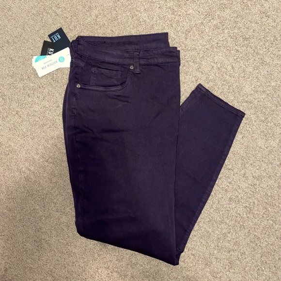 Bhody Skinny High Rise Jean - Picture 5 of 9